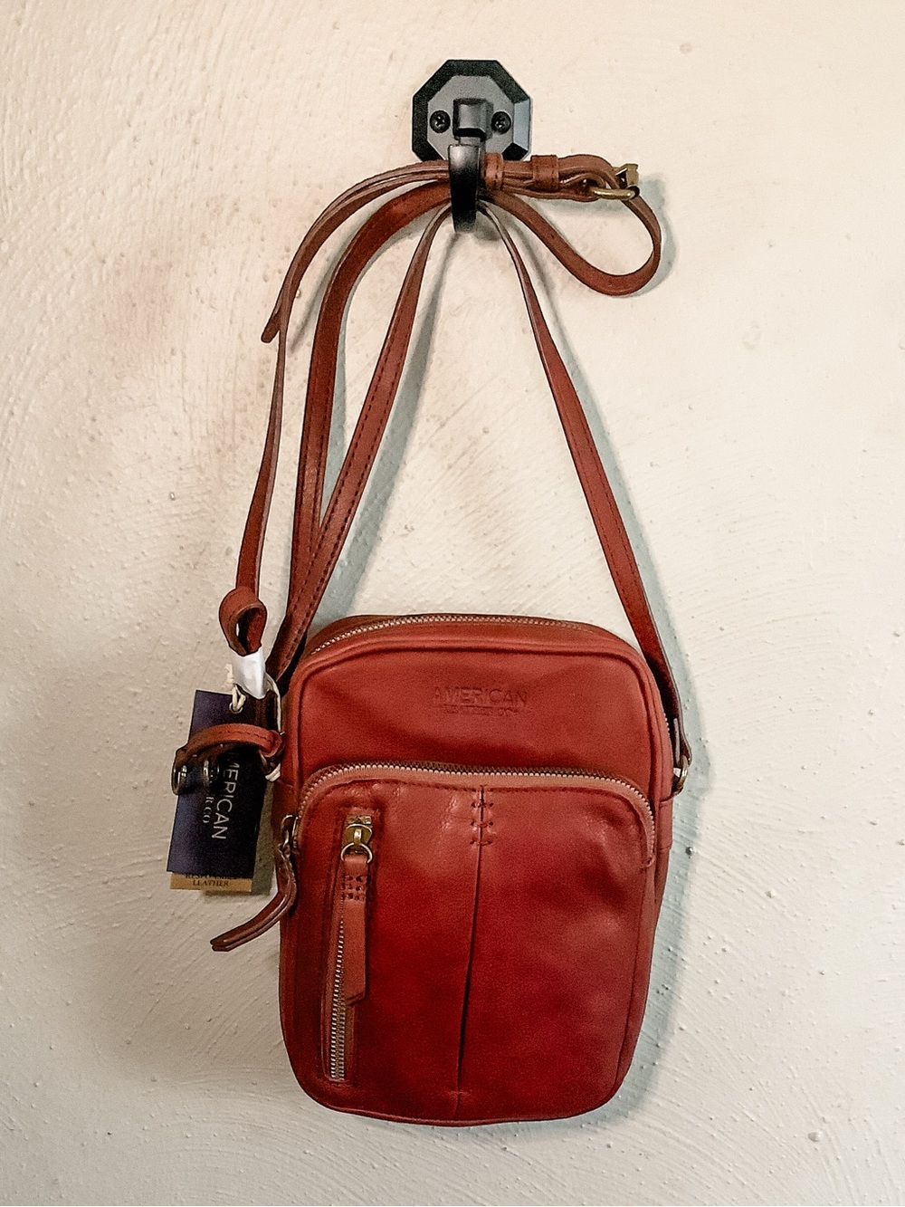 NWT American Leather Co. Cleveland NS Leather Crossbody Bag